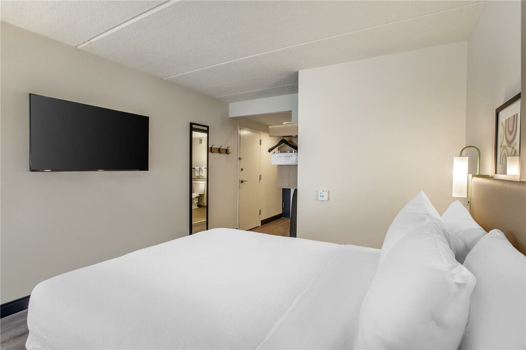 Spark by Hilton Atlanta Airport South