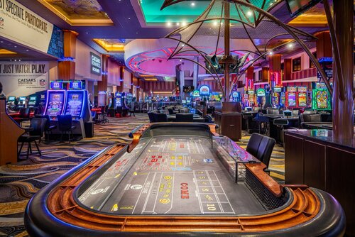 Isle Casino Hotel - Waterloo - A Caesars Rewards Destination, Book Hotel Hoteller i Waterloo med pool, Swimmingpool