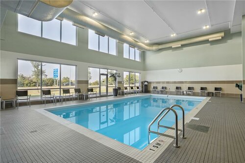 Best Western Plus Airport Inn & Suites, Book Hotel Hoteller i Saskatchewan med pool, Swimmingpool