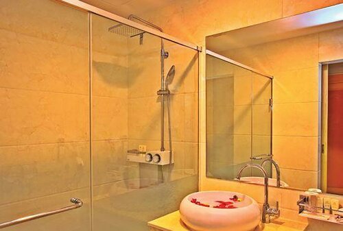 Hotel International Changwon, Забронировать Отель Отели Кёнсан-Намдо с парковкой, Парковка