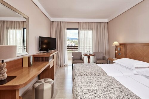 Atlantica Golden Beach -Adults Only, Rezerwuj Hotel Kisonerga Pafos