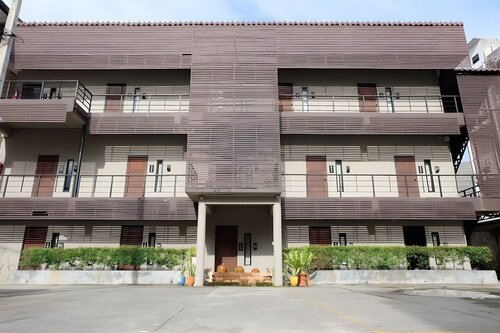 I-House Chiangrai, Забронировать Гостевой дом Отели провинции Чианграй с парковкой, Парковка