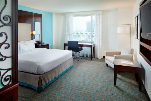 Residence Inn by Marriott San Diego Downtown/Gaslamp Quarter, Забронировать Отель Отели Сан-Диего с бассейном, рядом с Конференц-центр Сан-Диего, Бассейн