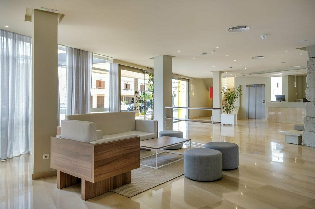 Cabot Cap de Mar Hotel