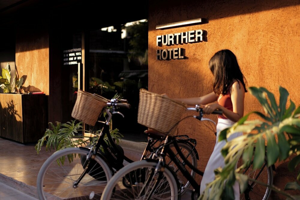 Further Hotel