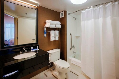 Fairfield Inn by Marriott East Rutherford Meadowlands, จอง โรงแรม Rutherford เมโดว์แลนด์ส