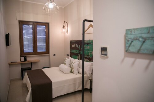 Love Fama, Rezervați Hotel Hoteluri în Lazio cu parcare, Parcare