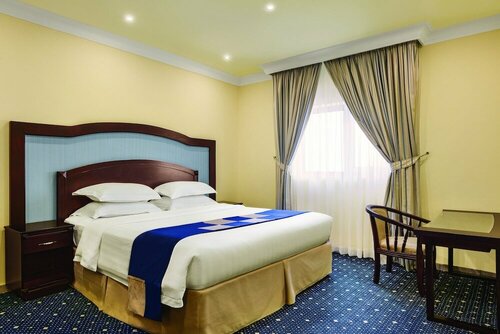 Howard Johnson by Wyndham Dammam, Rezerwuj Hotel Hotele w Eastern Province ze śniadaniem, Śniadanie