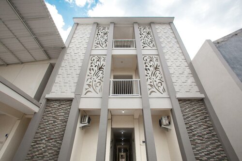 Hotel O Cozy Residence Syariah, Забронировать Отель «постель и завтрак» Недорогие отели Маланга, рядом с Taman Krida Budaya Jawa Timur, недорого