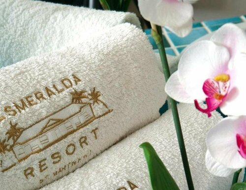 Esmeralda Resort, Prenota Resort Orient Bay San Martino