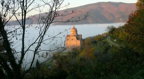 Casale il Gelso by VacaVilla, Забронировать Отель Отели Кортона с парковкой, Парковка