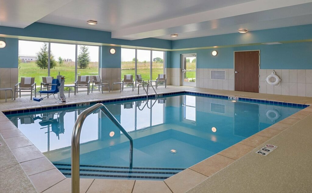 Holiday Inn Express Spring Hill, an Ihg Hotel