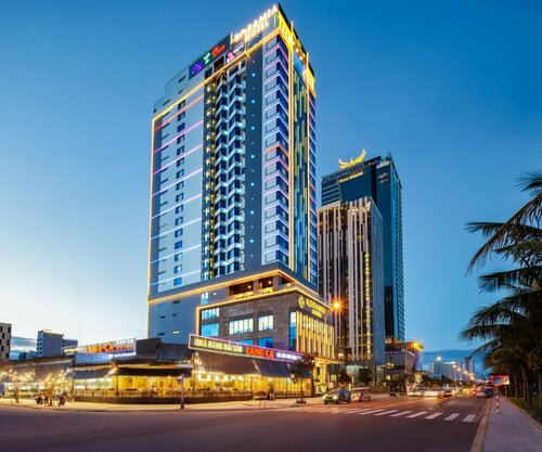 Rosamia Da Nang Hotel, Забронировать Отель Отели Дананга муниципалитета с завтраком, рядом с Пляж Микхе, Завтраки