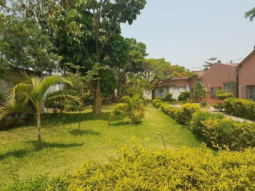 Kaliyangile Guest House, Забронировать Гостевой дом Гостевые дома Ngwerere, Гостевой дом