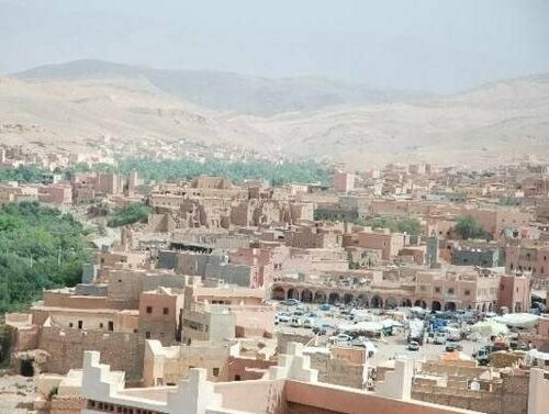 La Kasbah De Dades, Забронировать Отель Отели Бумальн с бассейном, Бассейн