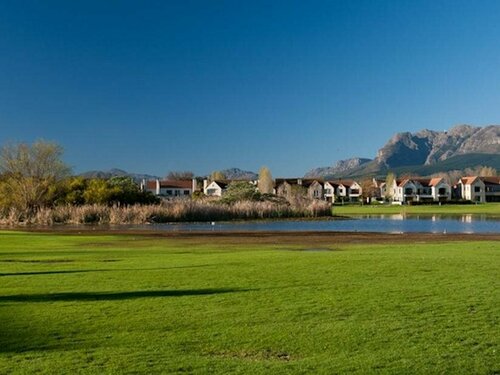 Boschenmeer Estate Lodges, Забронировать Отель Парл Парл, рядом с Boschenmeer Golf Estate