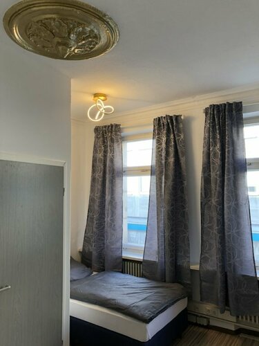 Downtown City - PrivateRooms, Забронировать Отель Фюрт Middle Franconia, рядом с Термальный парк Fürthermare