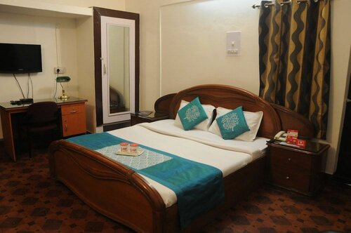 Oyo 3642 Baseraz, Réserver Hôtel Patna Karnataka