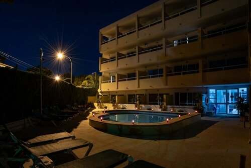 Alper Apartments, Book Lejlighed Calvia Mallorca