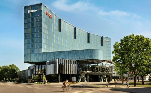 Hilton Tallinn Park, Забронировать Отель Отели Таллина с бассейном, рядом с Стадион Калев, Бассейн
