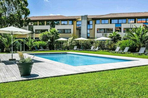 Best Western Plus Karitza, Забронировать Отель Отели French Basque Country с бассейном, Бассейн