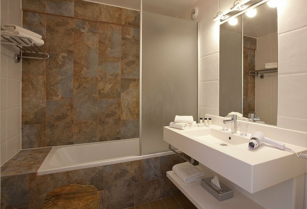 Grandes Rousses Hotel & Spa Alpe dHuez