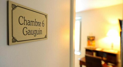 Les Moulins Du Duc ÉCOLODGE, Забронировать Отель Отели Моэлан-сюр-Мер с парковкой, Парковка