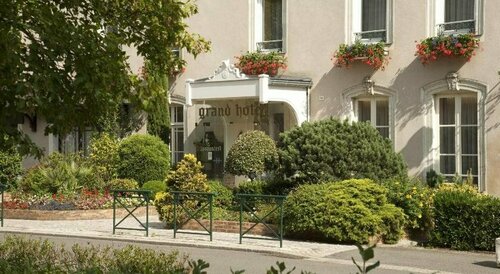 Grand Hôtel de Solesmes - Teritoria, Забронировать Отель Отели Земель Луары с парковкой, Парковка