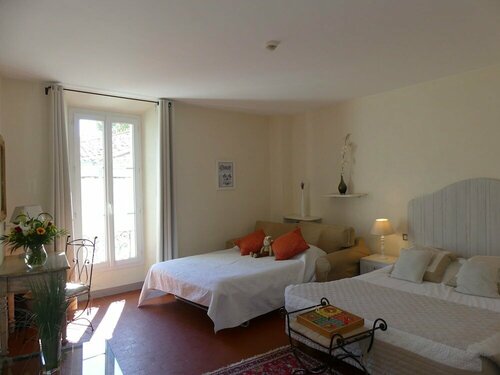 Vallée de LArc, Book Hotel Carros Marseille