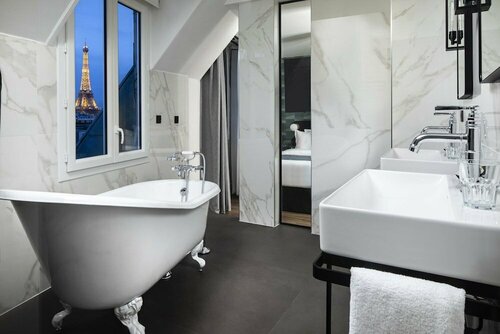 Maison 46, Забронировать Отель Отели 15-й округ: Порт-де-Версаля - Париж 3 звезды, 3*