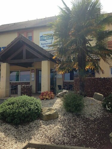 Brit Hotel Comfort Les Evens