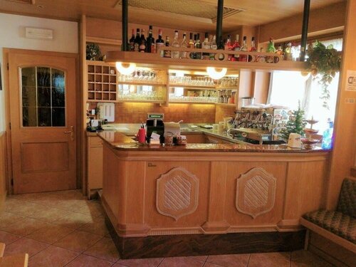 Green Base Hotel B&B, Забронировать Отель «постель и завтрак» Мале Валь-ди-Соле