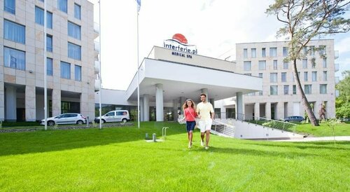 Hotel Interferie Medical SPA, Rezervați Stațiune Hoteluri în West Pomerania cu parcare, Parcare