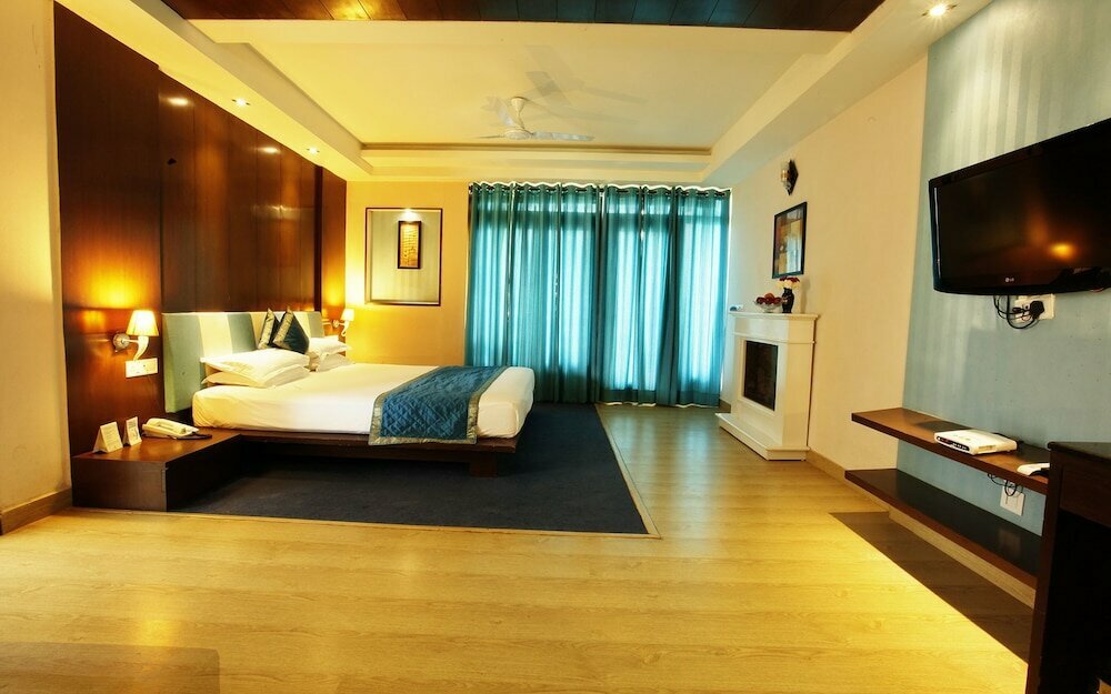 Flag House Resort