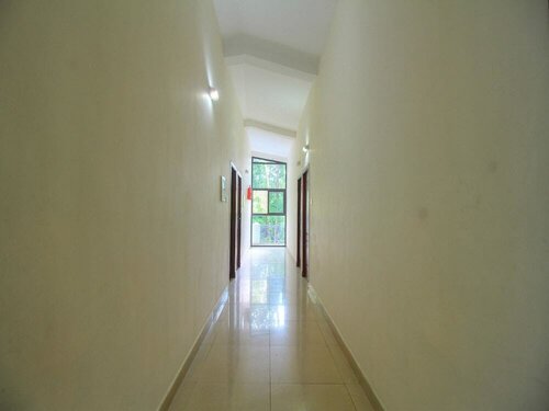 RJ Inn Ooty, Varaa Hotelli Udagamandalam Tamil Nadu