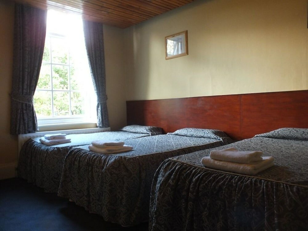 Oyo The Royal Hotel