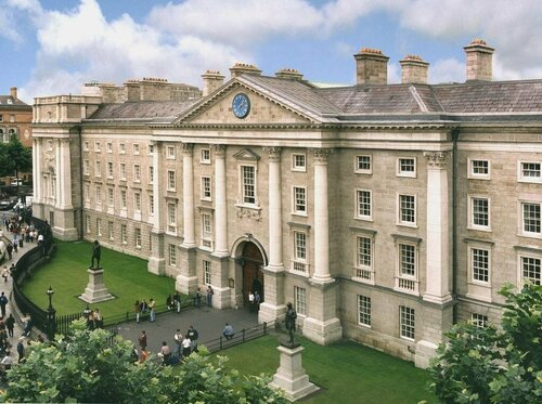 Trinity College Dublin, Забронировать Отель Дублин Каунти Дублин, рядом с Peacock Theatre
