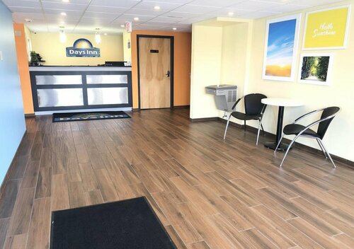 Days Inn Grove City, Book Hotel Hoteller i Columbus med morgenmad, Morgenmad