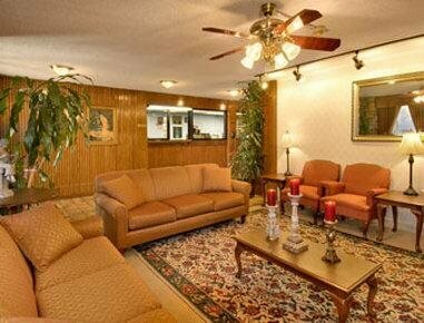 Days Inn by Wyndham Southern Hills/ORU, Buchen Sie Hotel Tulsa Oklahoma