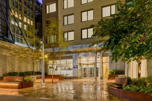 DoubleTree by Hilton New York Times Square South, Rezervovat Hotel Hell's Kitchen Lower East Side, blízko Jacob K. Javits Convention Center