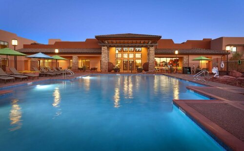 Courtyard by Marriott Sedona, Забронировать Отель Отели Седона 3 звезды, рядом с Gateway Visitor Centers, 3*