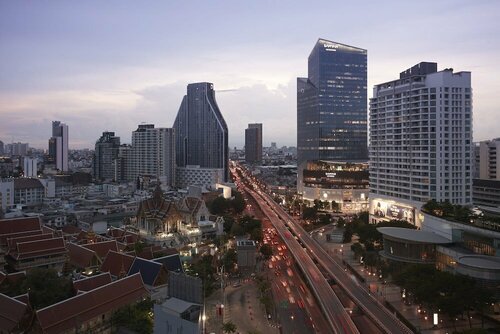Montien Hotel Surawong Bangkok, Забронировать Отель Банг Рак Бангкок, рядом с Станция метро Silom