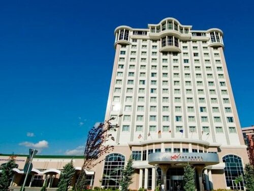 WOW Istanbul Hotel, Varaa Hotelli Bakirkoy hotellit, joissa on uima-allas, Uima-allas