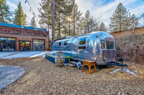 Basecamp Tahoe South, Забронировать Отель Отели South Lake Tahoe Area 3 звезды, 3*