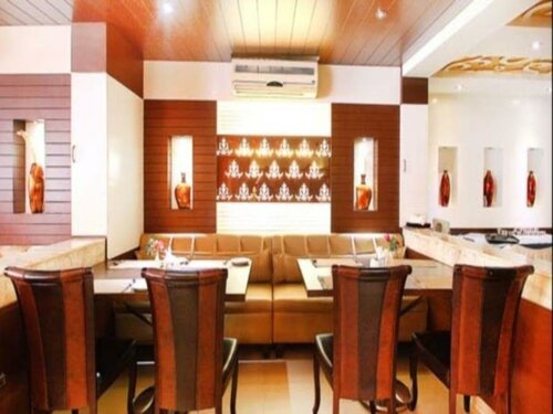 Super Hotel O Grandeur By orbit Hotels Near Chennai shopping mall, Забронировать Отель Амеерпет 