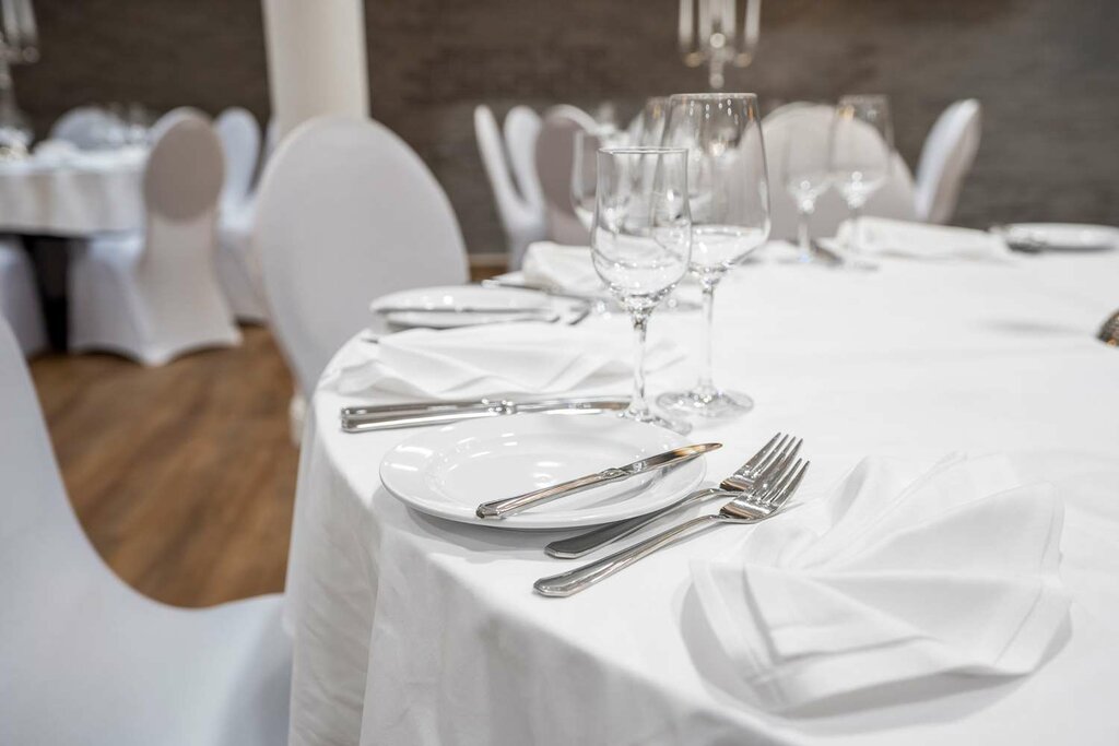 M Eat & Stay Hotel