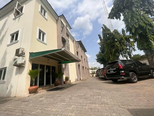 Check Inn Hotel Abuja, Prenota Hotel Hotel a Bwari con piscina, Piscina