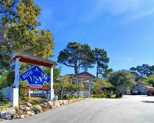 Bide-A-Wee Inn & Cottages, Забронировать Отель Пасифик-Гров Виноградники Монтерей