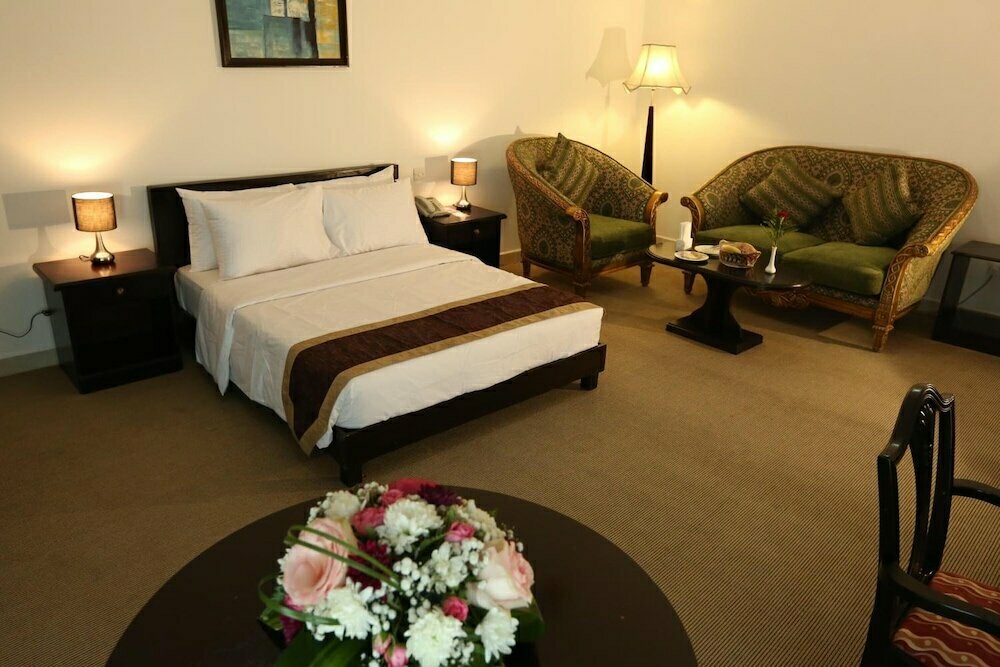 La Villa Palace Hotel