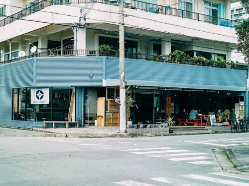 AIEN Coffee & Hostel, Rezervovat Hostel Okinawa hostely, Hostel